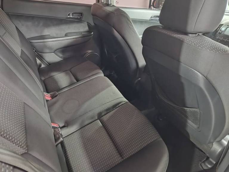 HYUNDAI - I30 - 2011/2011 - Prata - R$ 42.900,00