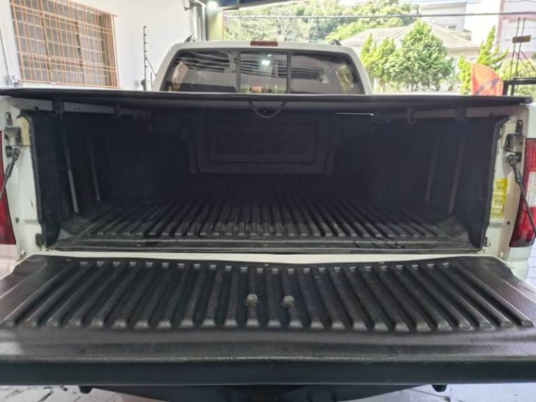 CHEVROLET - S10 - 2006/2006 - Branca - R$ 69.900,00