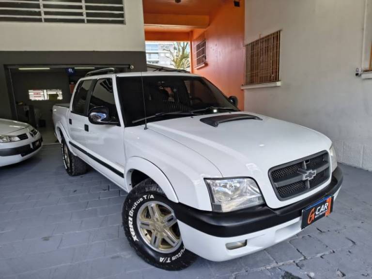 CHEVROLET - S10 - 2006/2006 - Branca - R$ 69.900,00