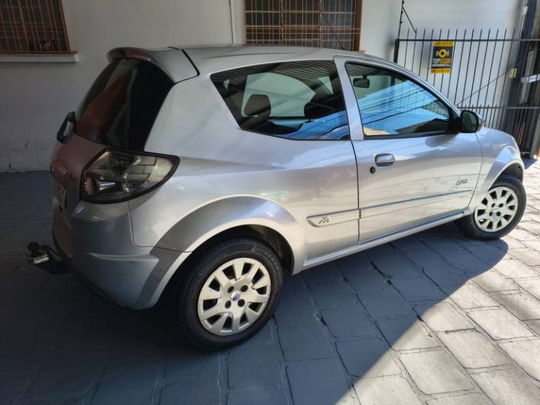 FORD - KA - 2013/2013 - Prata - Sob Consulta