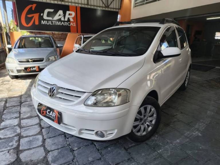 VOLKSWAGEN - FOX - 2005/2005 - Branca - R$ 19.900,00