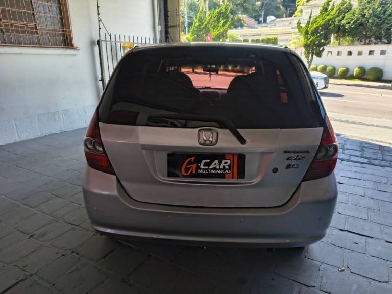 HONDA - FIT - 2004/2005 - Prata - R$ 26.900,00