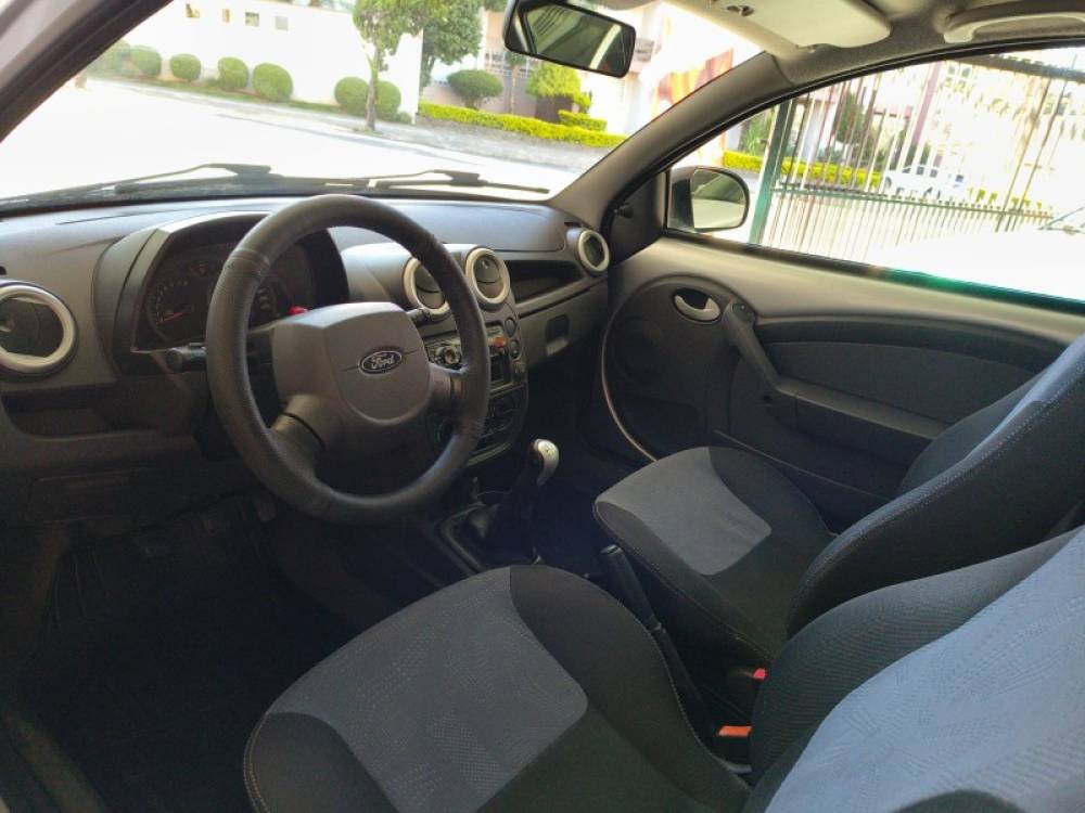 FORD - KA - 2013/2013 - Prata - Sob Consulta