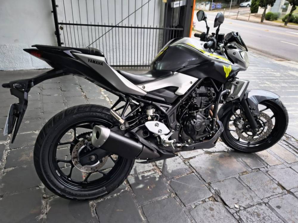 YAMAHA - MT - 2018/2018 - Cinza - R$ 22.500,00