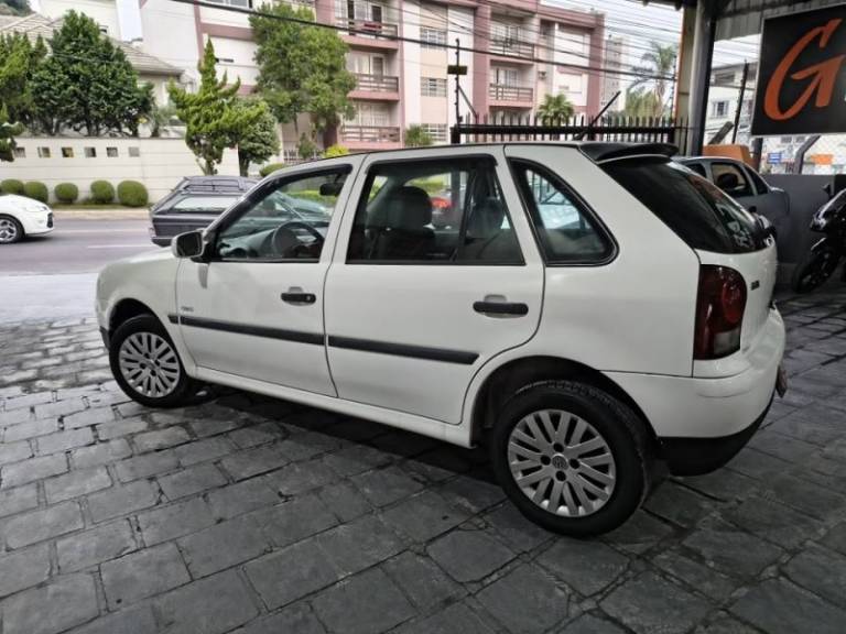 VOLKSWAGEN - GOL - 2011/2011 - Branca - R$ 23.900,00