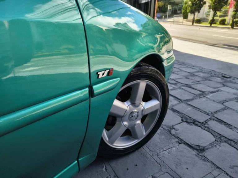 VOLKSWAGEN - GOL - 1996/1996 - Verde - R$ 49.900,00