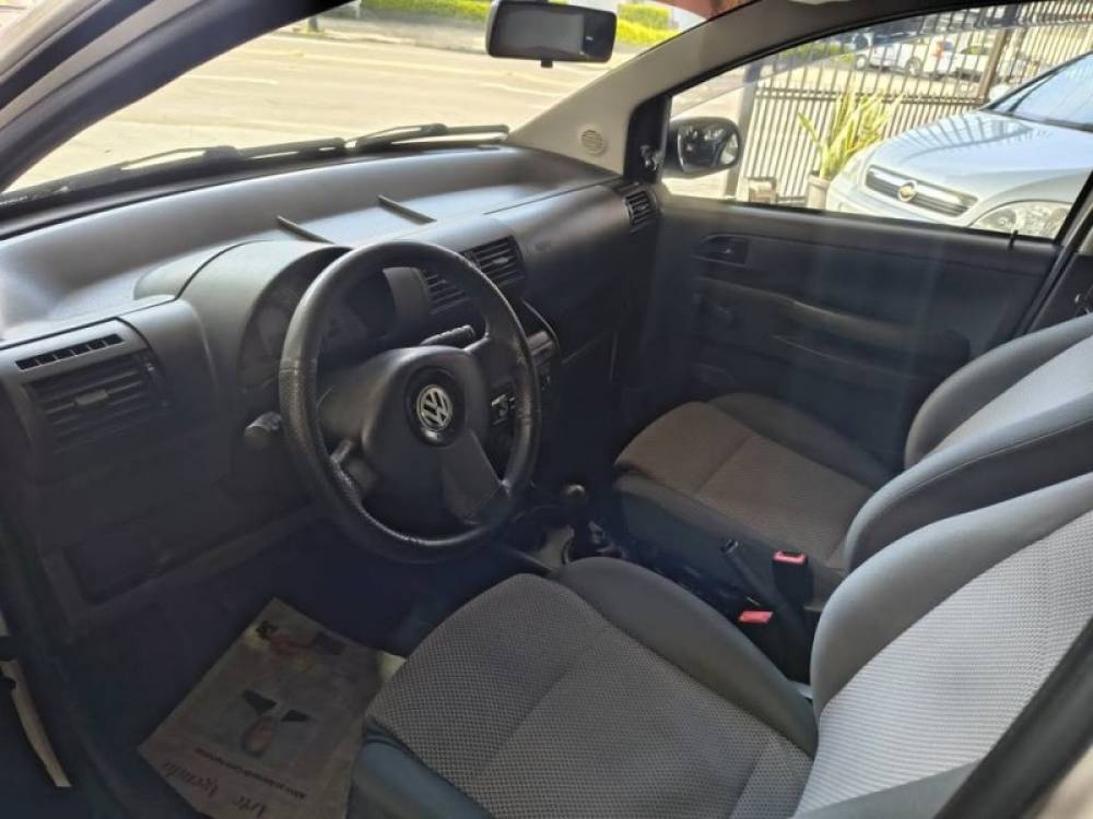 VOLKSWAGEN - FOX - 2005/2005 - Branca - R$ 19.900,00
