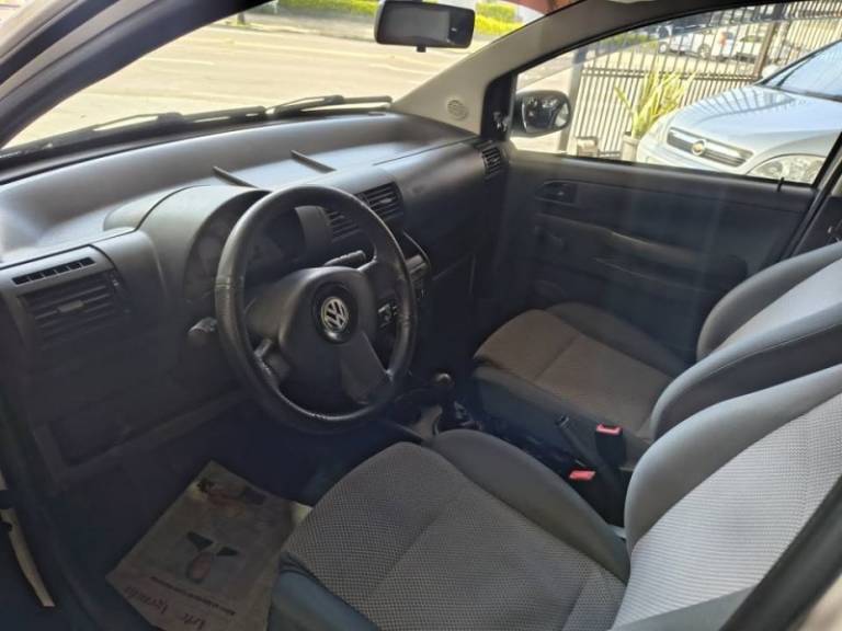 VOLKSWAGEN - FOX - 2005/2005 - Branca - R$ 19.900,00