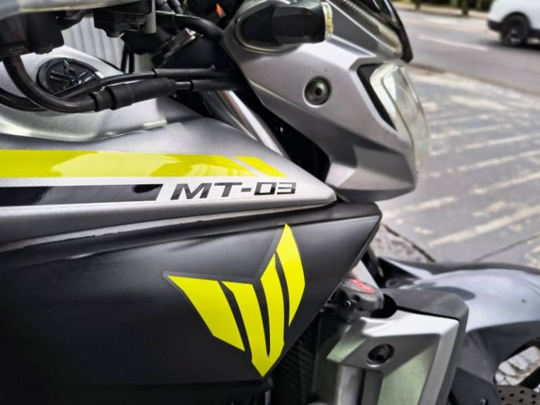 YAMAHA - MT - 2018/2018 - Cinza - R$ 22.500,00
