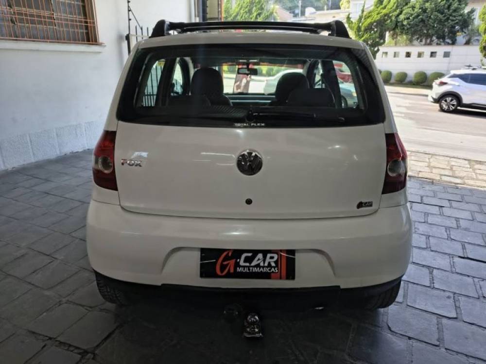 VOLKSWAGEN - FOX - 2005/2005 - Branca - R$ 19.900,00