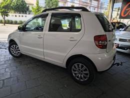 VOLKSWAGEN - FOX - 2005/2005 - Branca - R$ 19.900,00