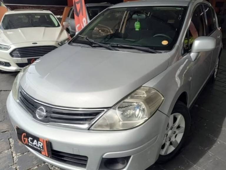 NISSAN - TIIDA - 2010/2010 - Prata - R$ 27.500,00